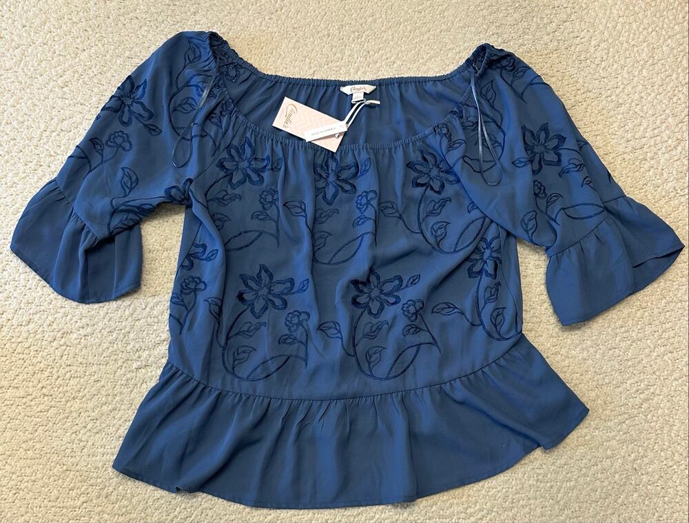 NWT* Candies Womens Bell Sleeve Embroidered Blouse Large